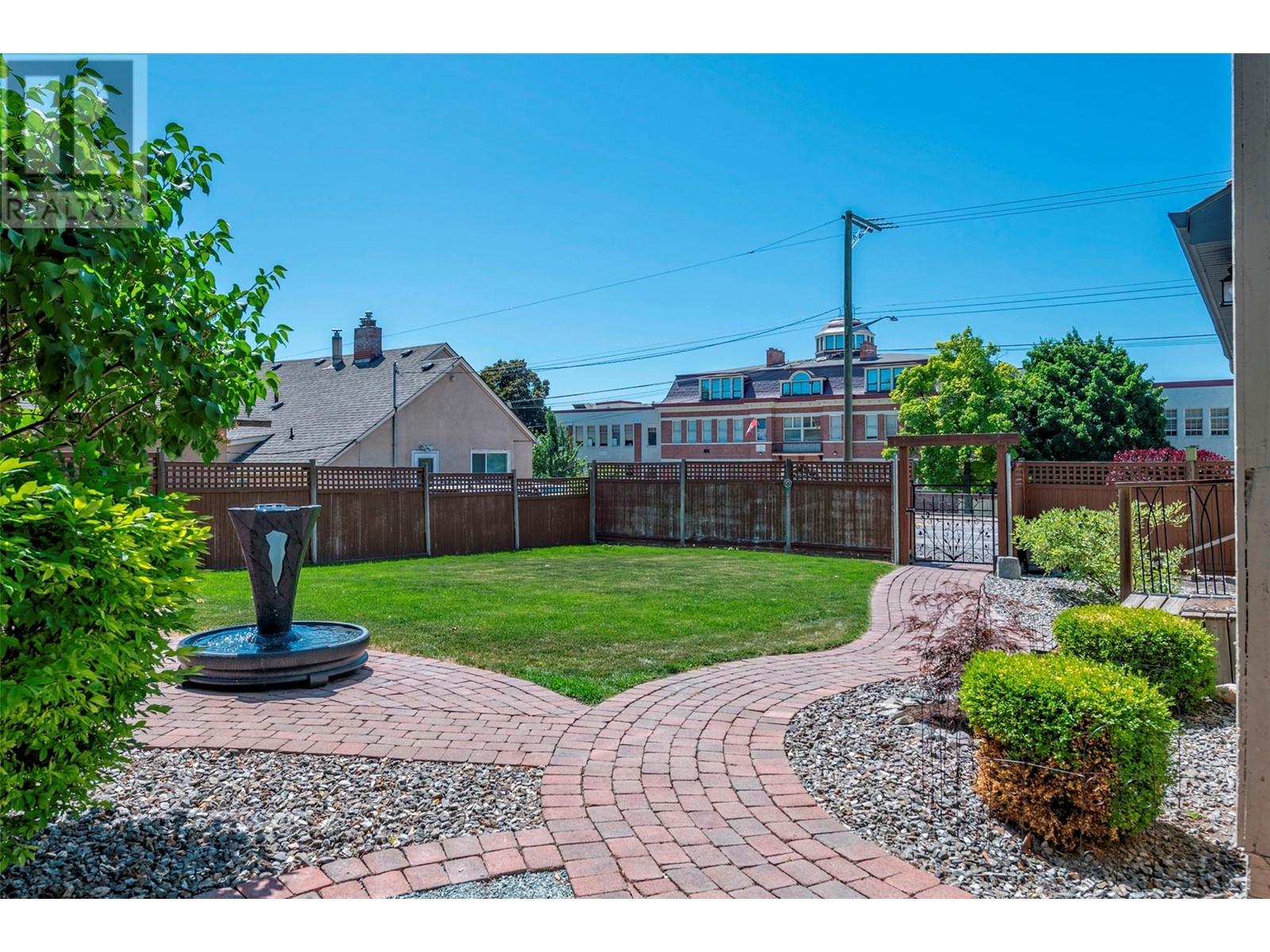 3403 27 Street Property Photo 60