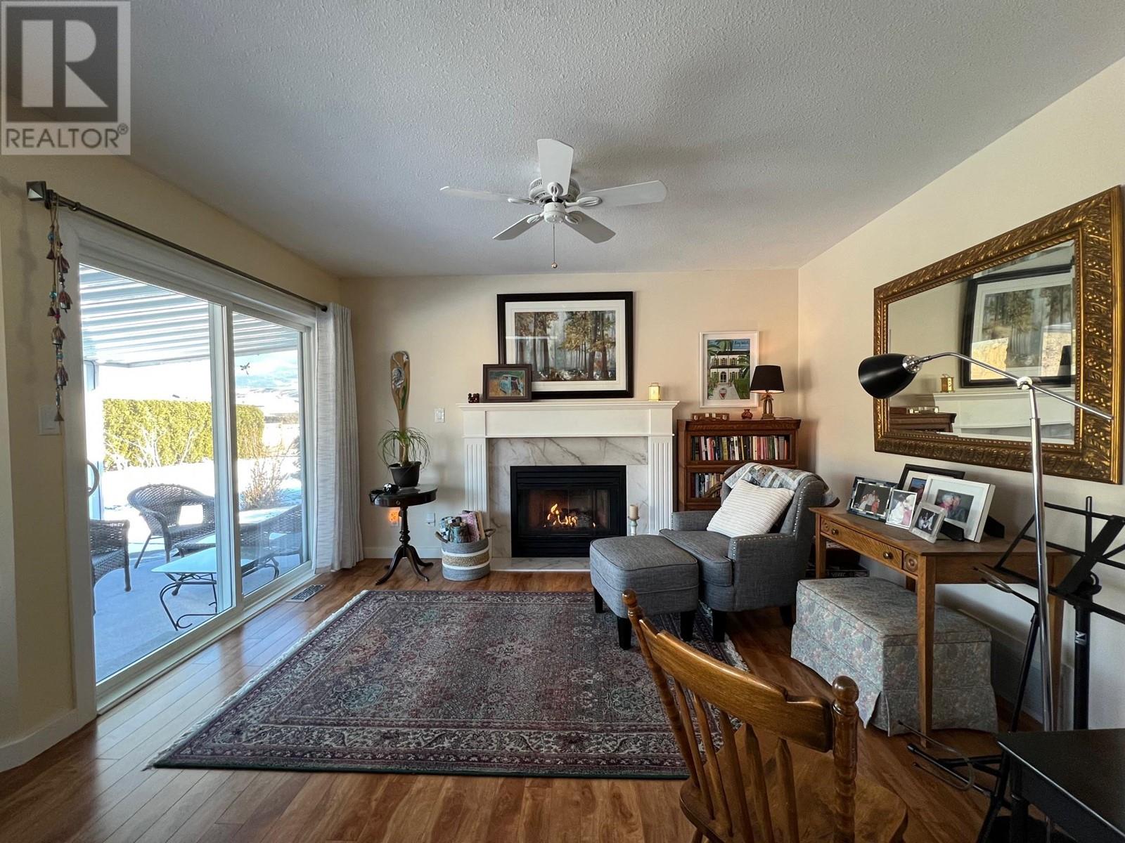 814 8 Avenue Property Photo 21