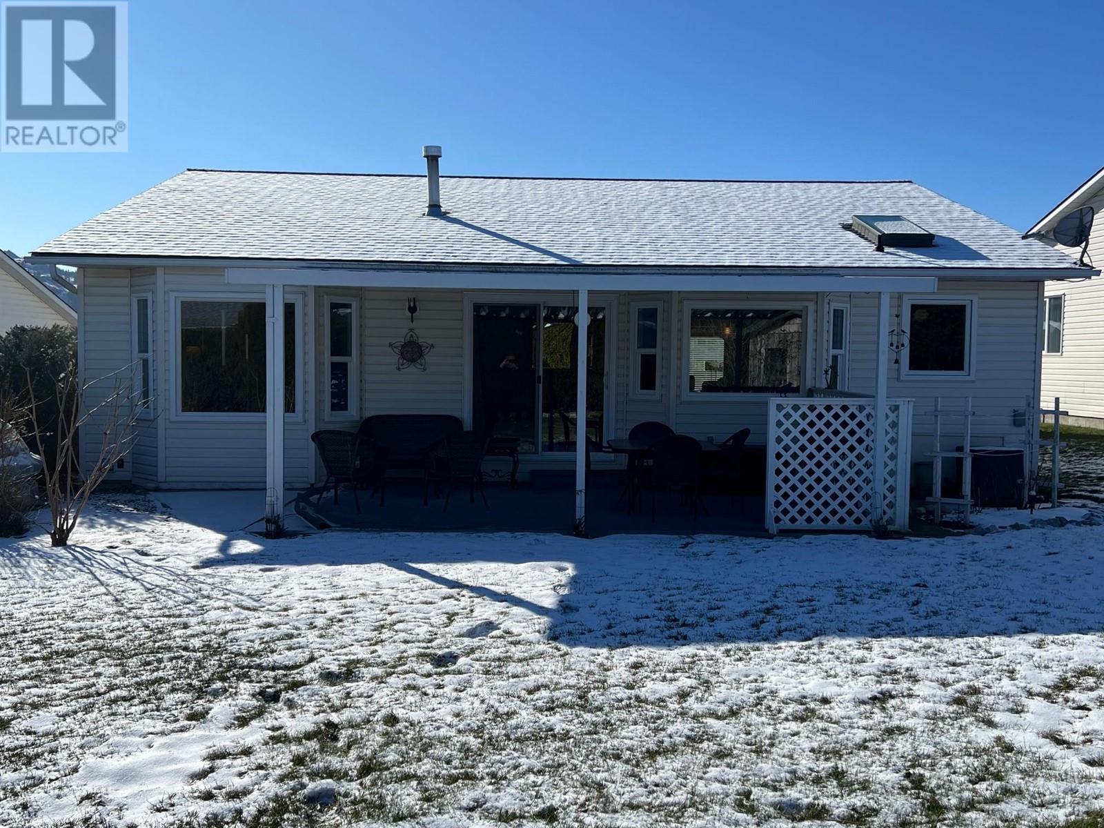 814 8 Avenue Property Photo 26