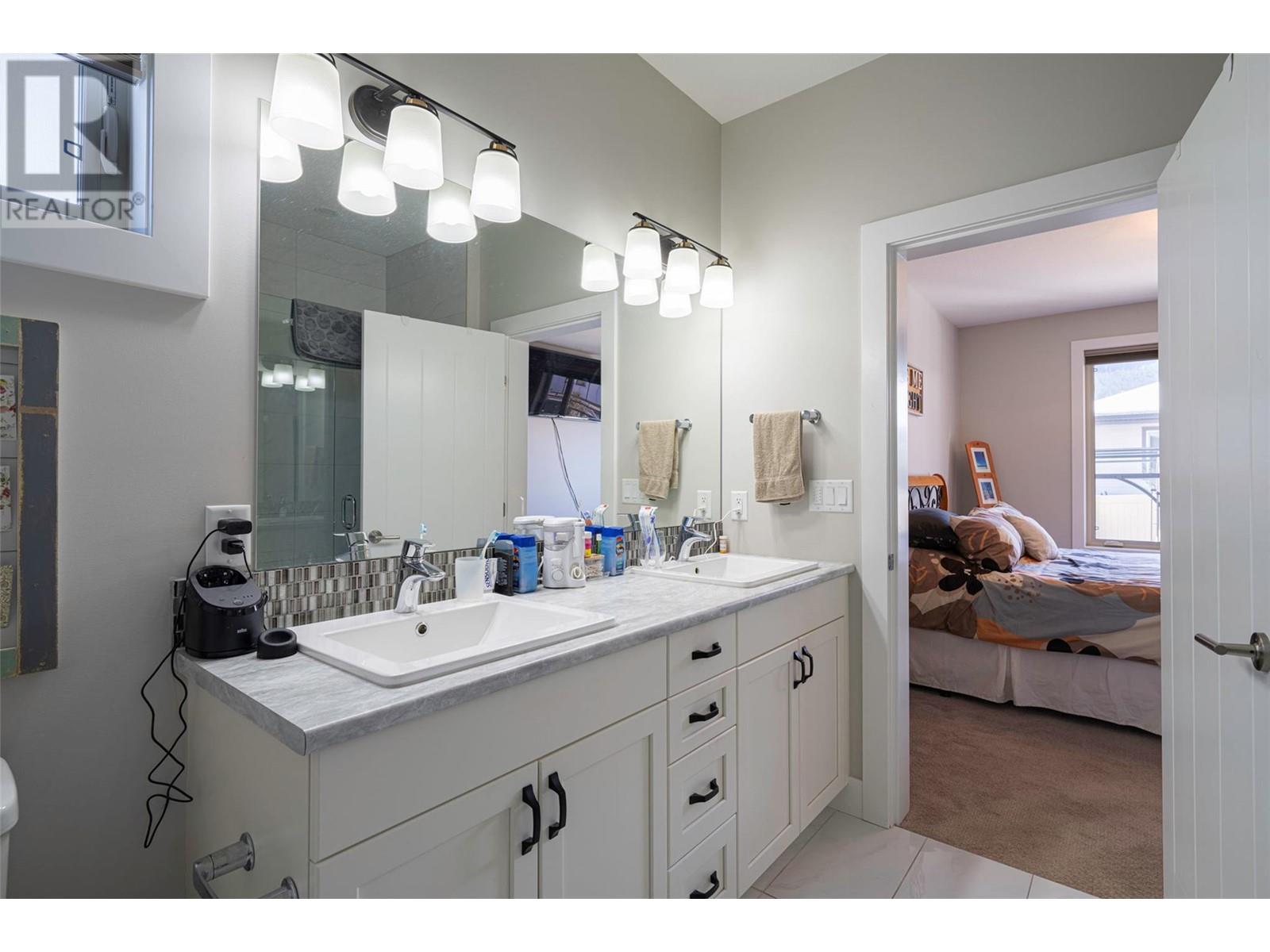 2257 Rahn Street Property Photo 46
