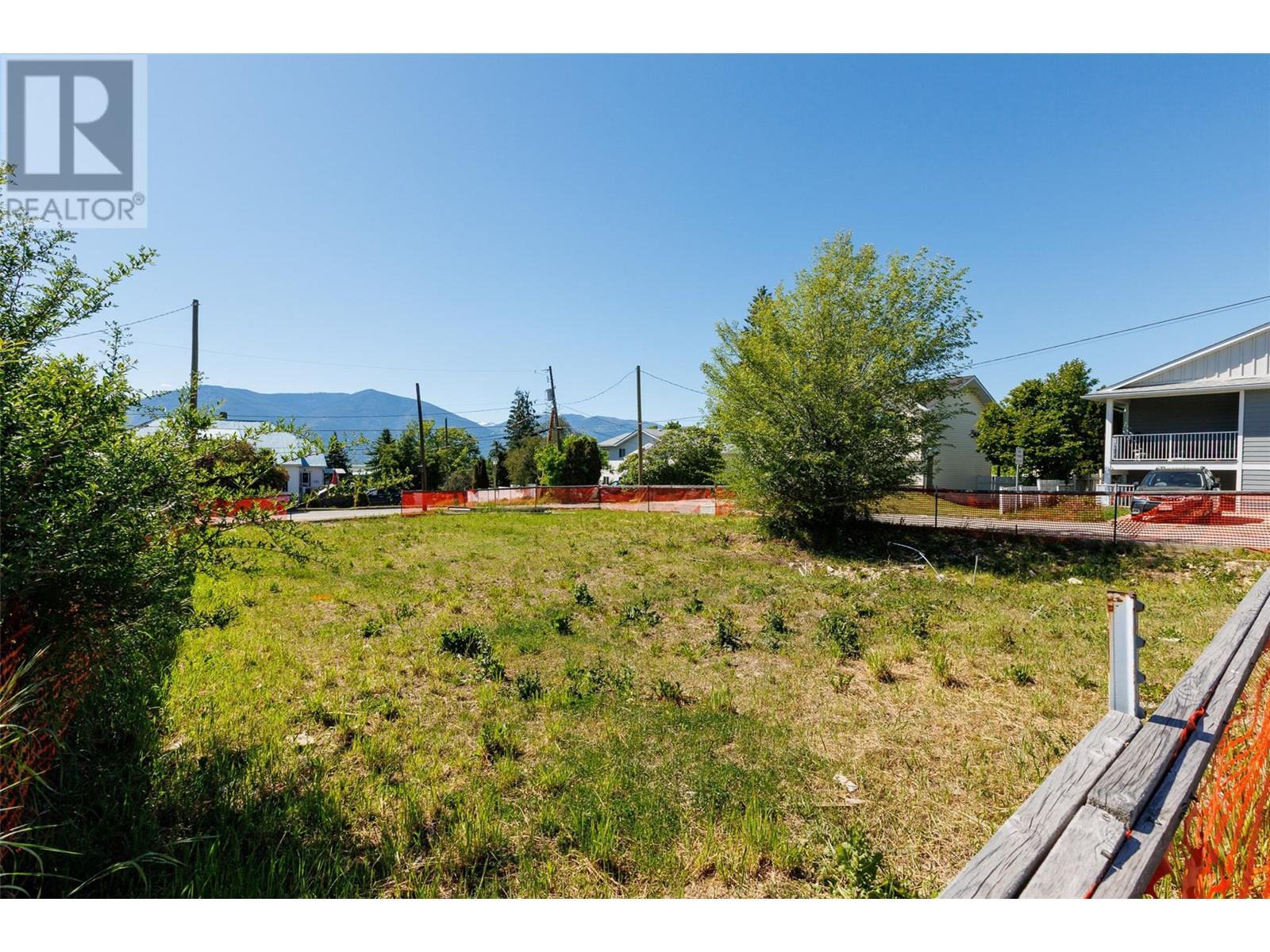 520 8th Avenue S Property Photo 2