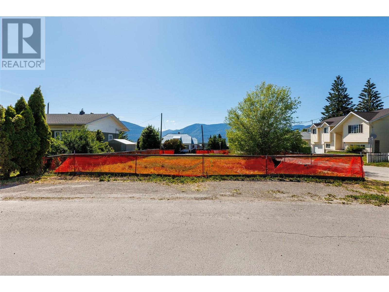 520 8th Avenue S Property Photo 3