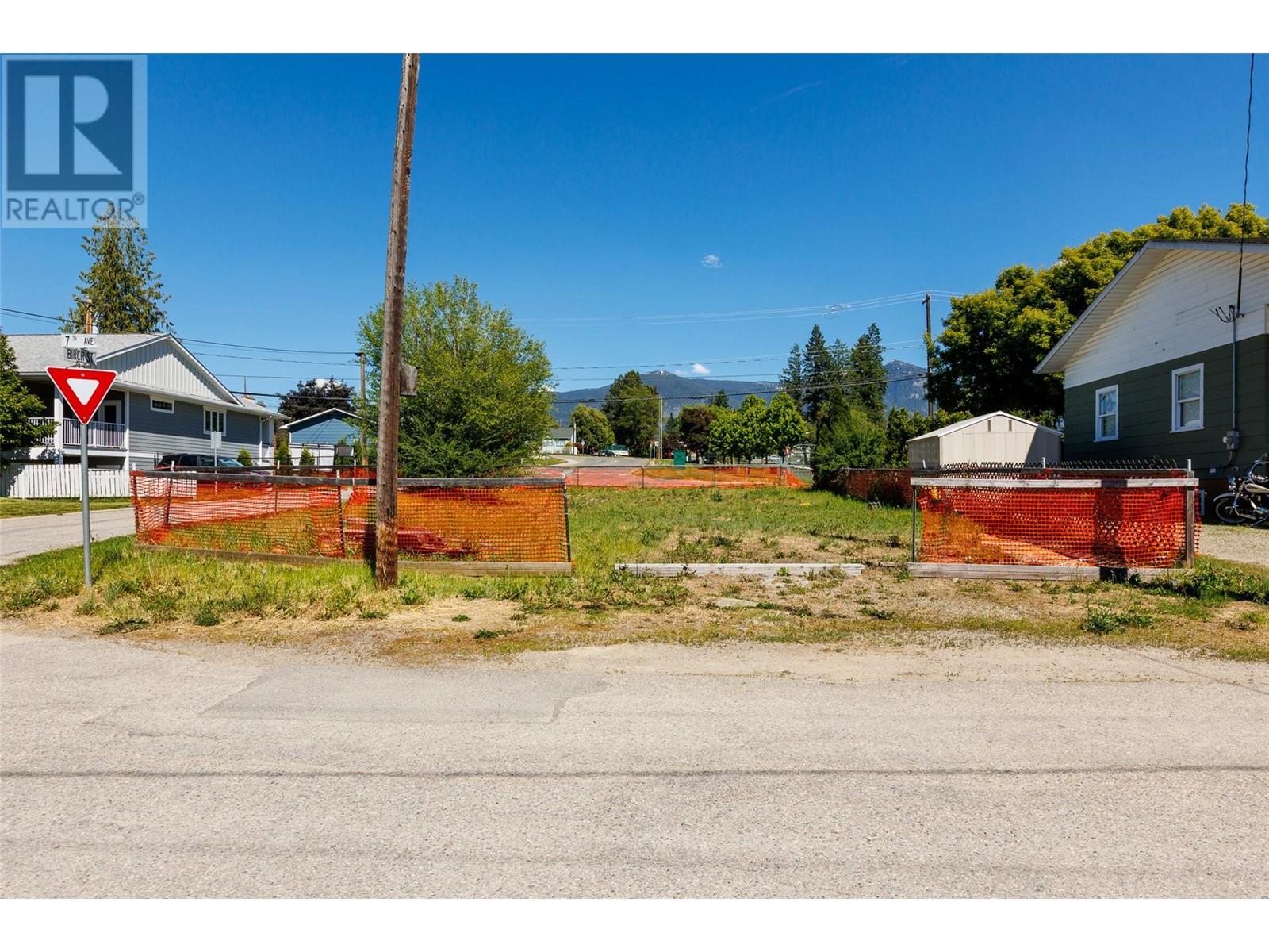 520 8th Avenue S Property Photo 7