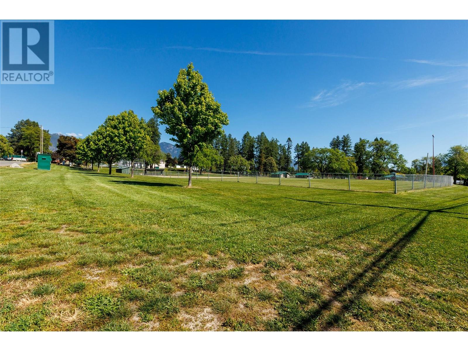 520 8th Avenue S Property Photo 12