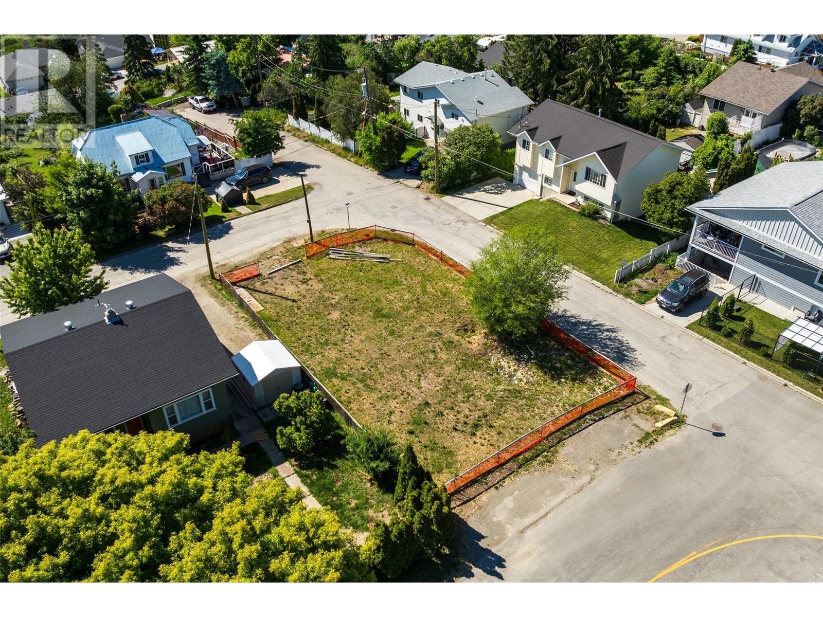 520 8th Avenue S Property Photo 13