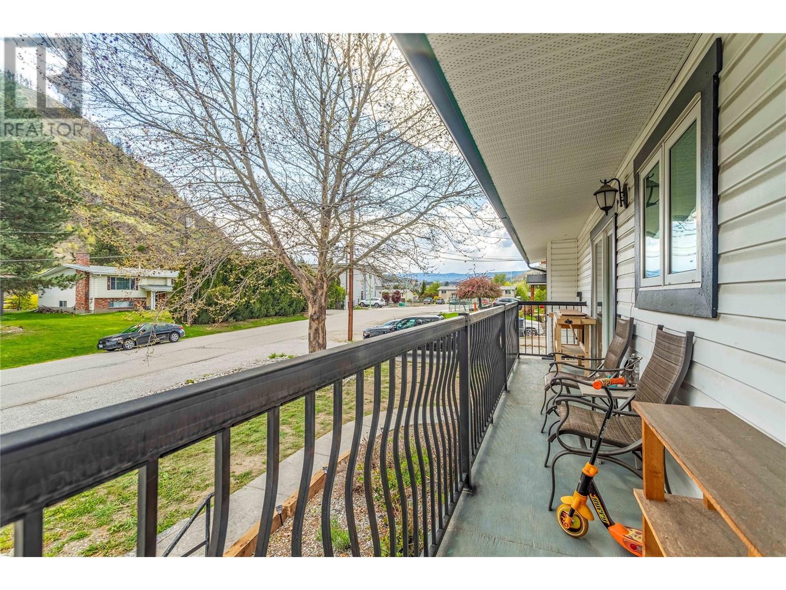 1560 Ponderosa Road Property Photo 4
