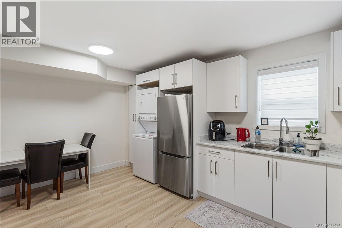370 Avaani Way Property Photo 32