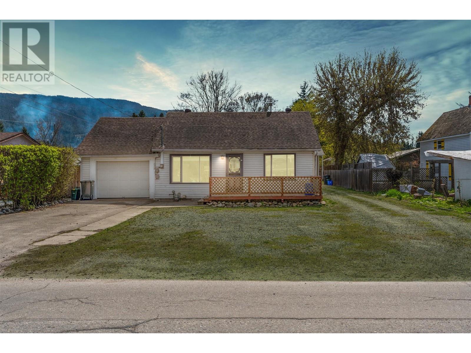 2225 Fletcher Avenue Property Photo