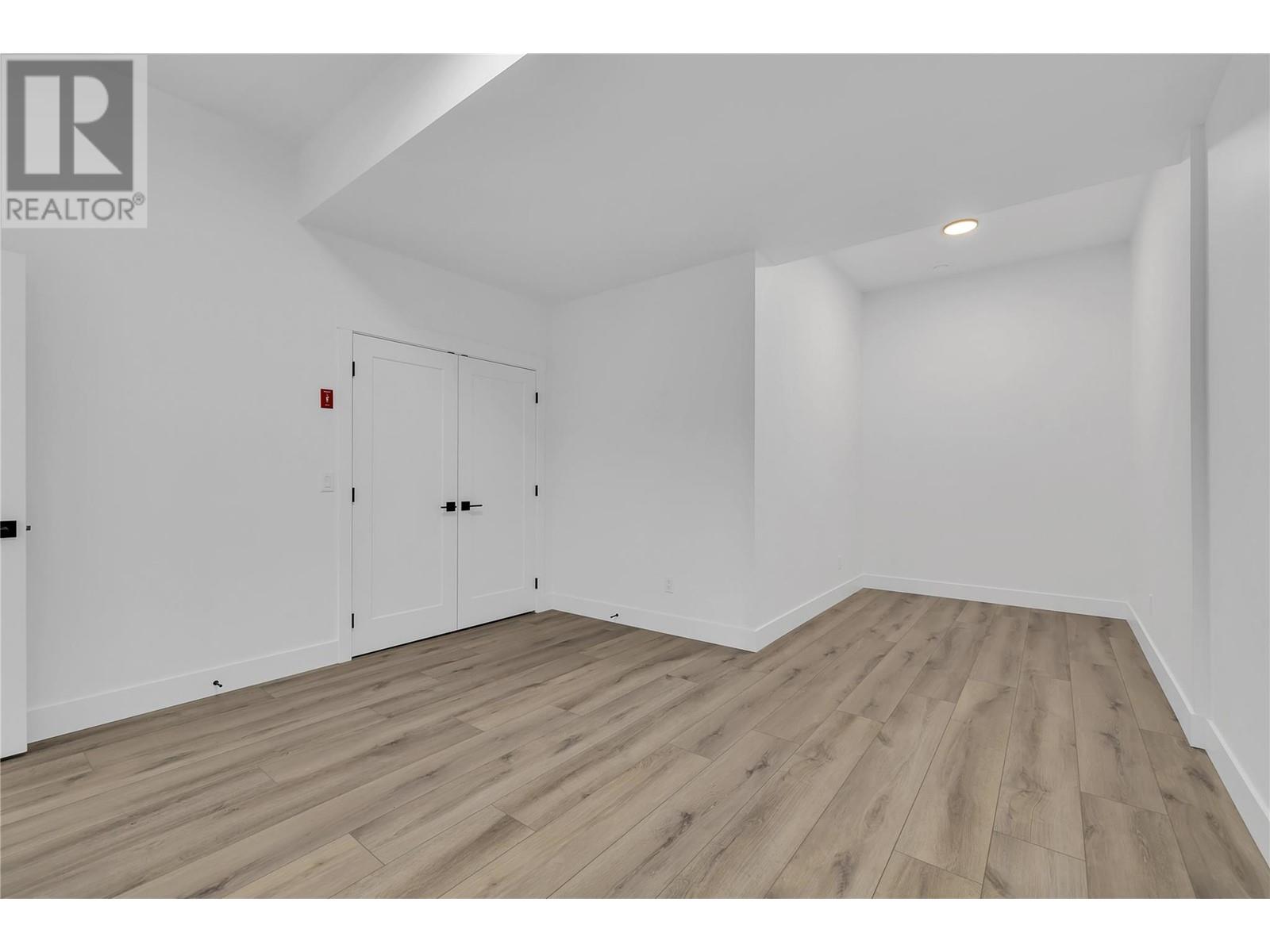 2835 Canyon Crest Drive Unit# 2 Property Photo 50