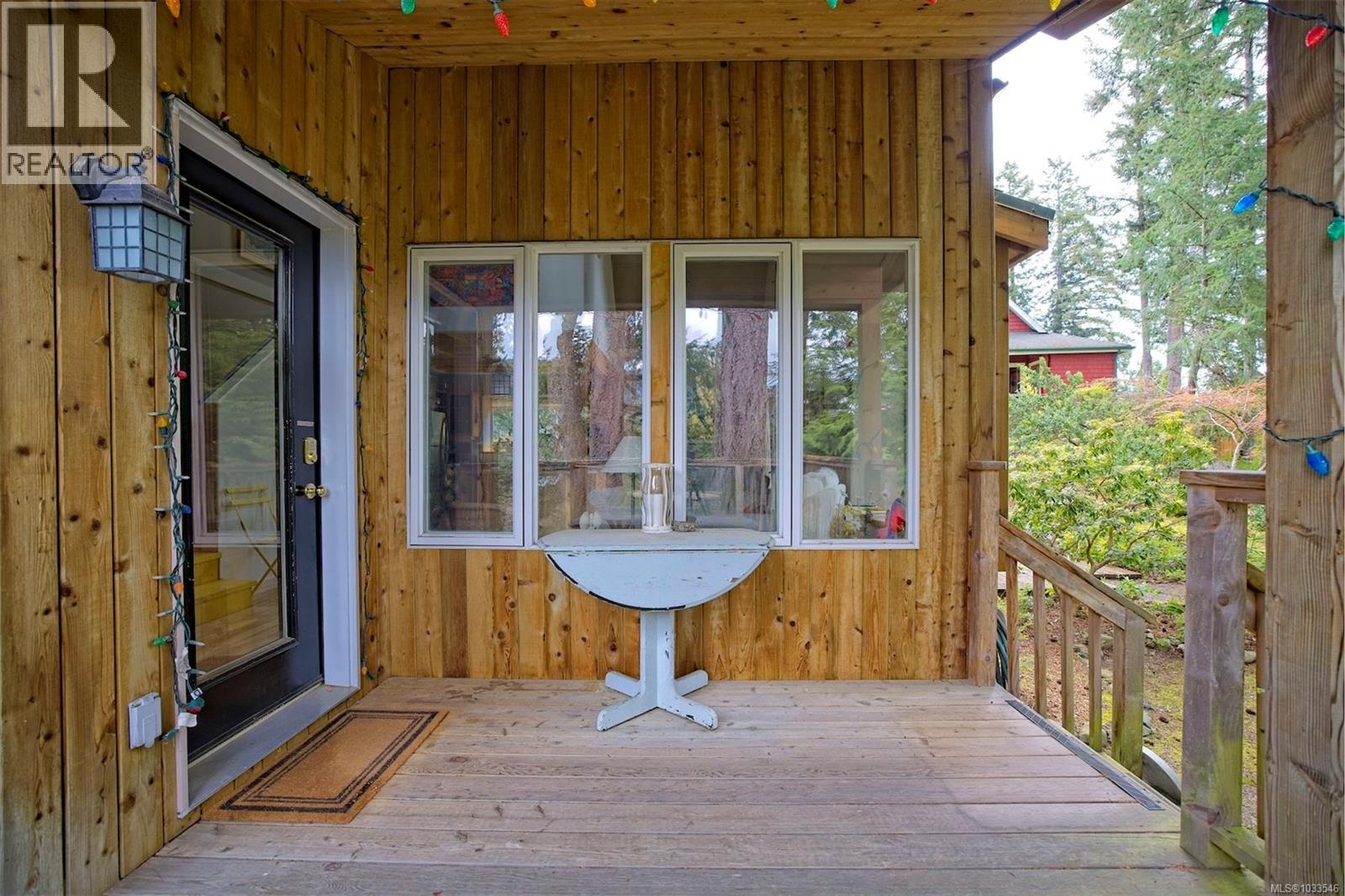 110 Village Terr Property Photo 20