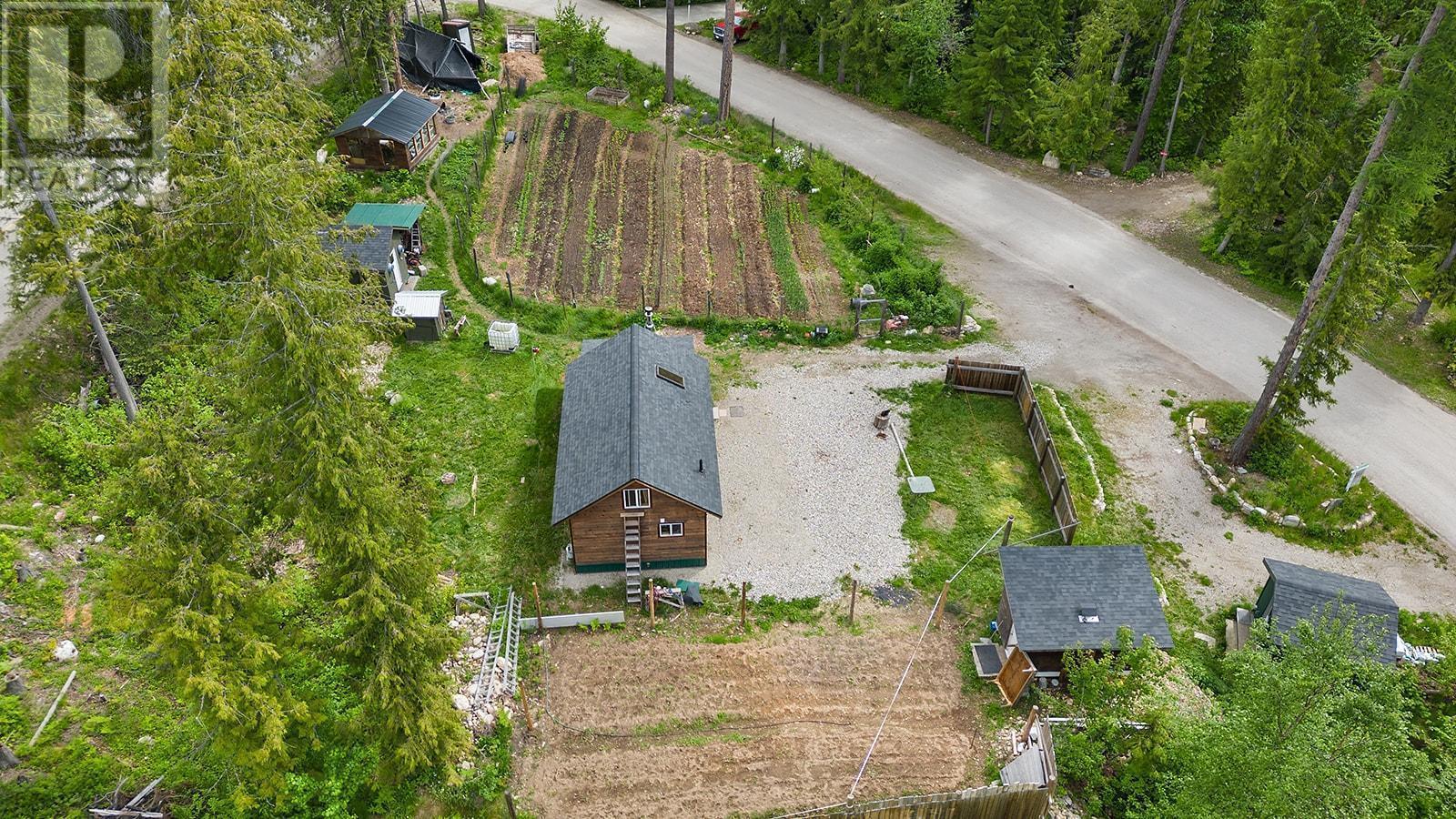 16317 Bowe Road Property Photo 2