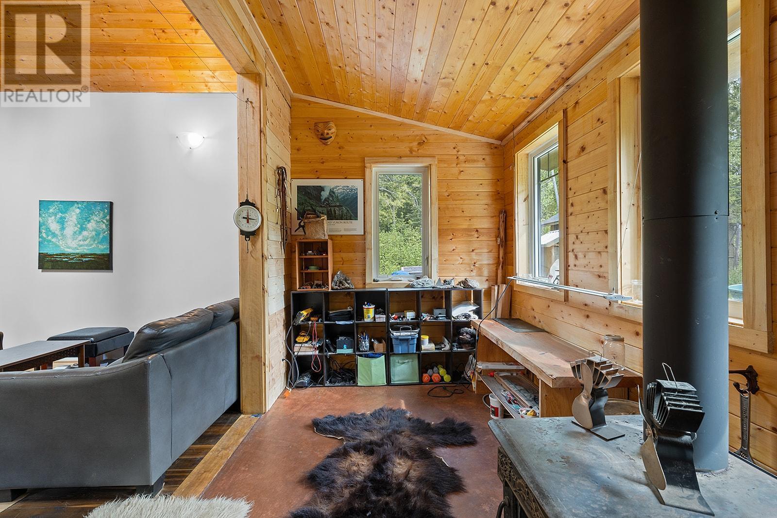 16317 Bowe Road Property Photo 11