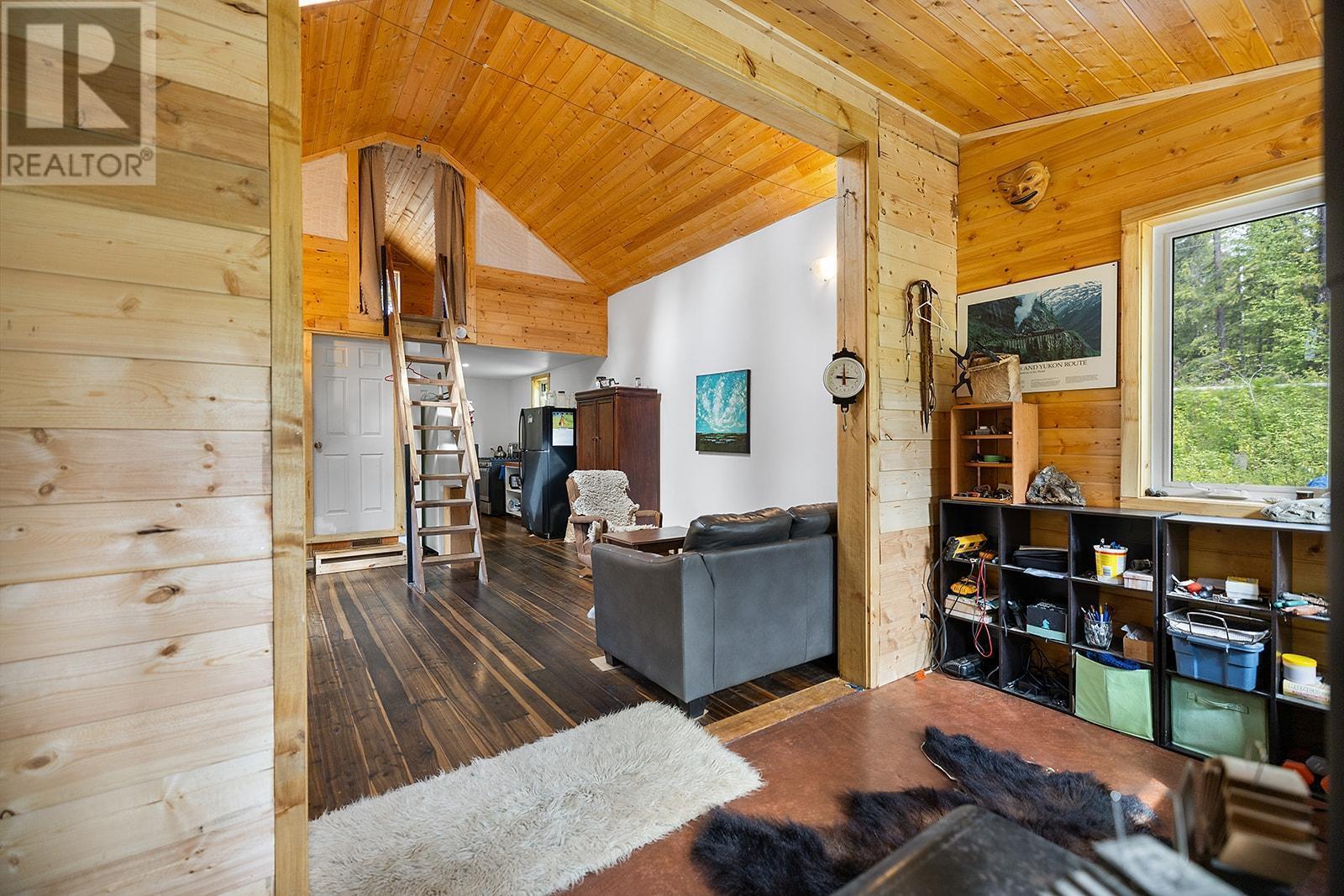 16317 Bowe Road Property Photo 14