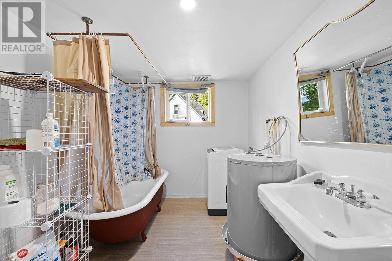 16317 Bowe Road Property Photo 18