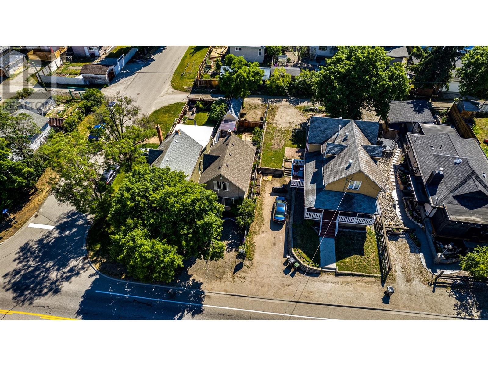 2113 34 Street Property Photo 30
