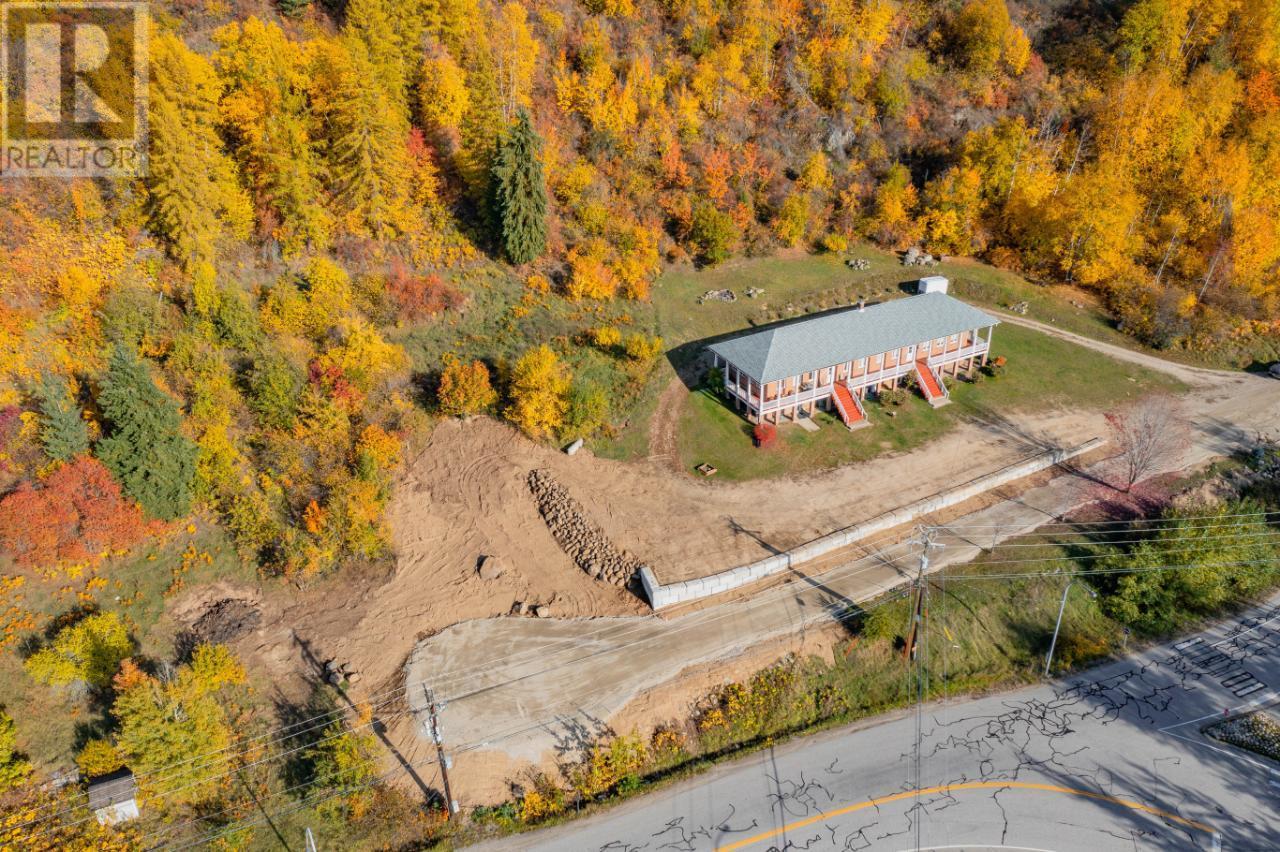 Lot B Robson Access Road Property Photo 2