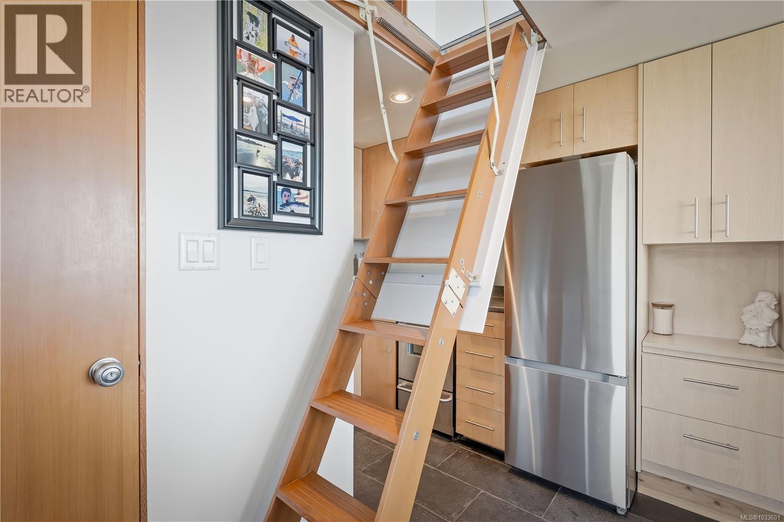 1006 Seventh Ave Property Photo 4