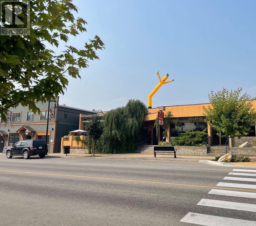 401 Broadway Street Property Photo 1