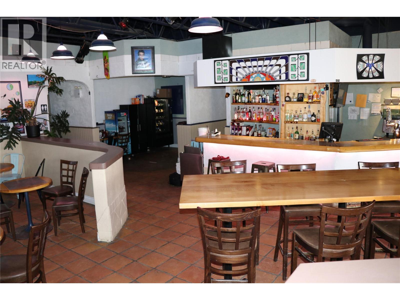 401 Broadway Street Property Photo 21