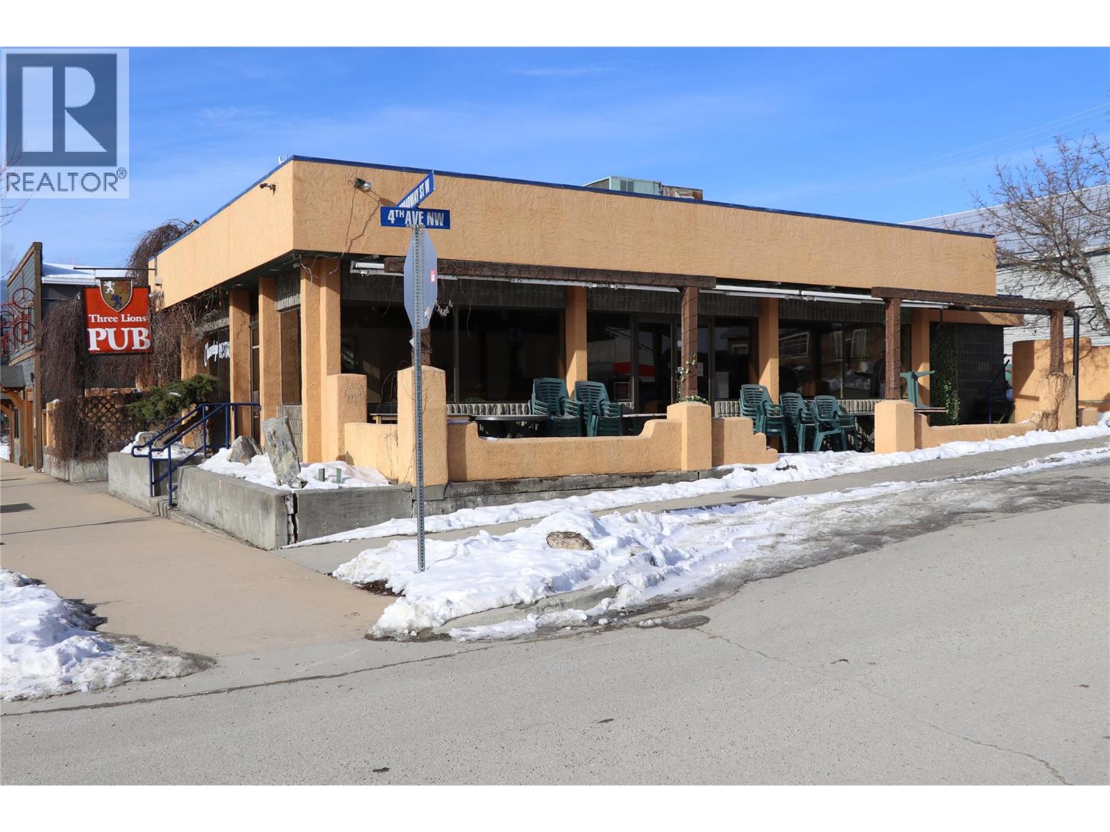 401 Broadway Street Property Photo 29