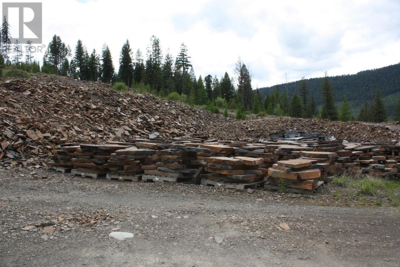 ML 1027410 FASSIFERN FS Road Property Photo 1