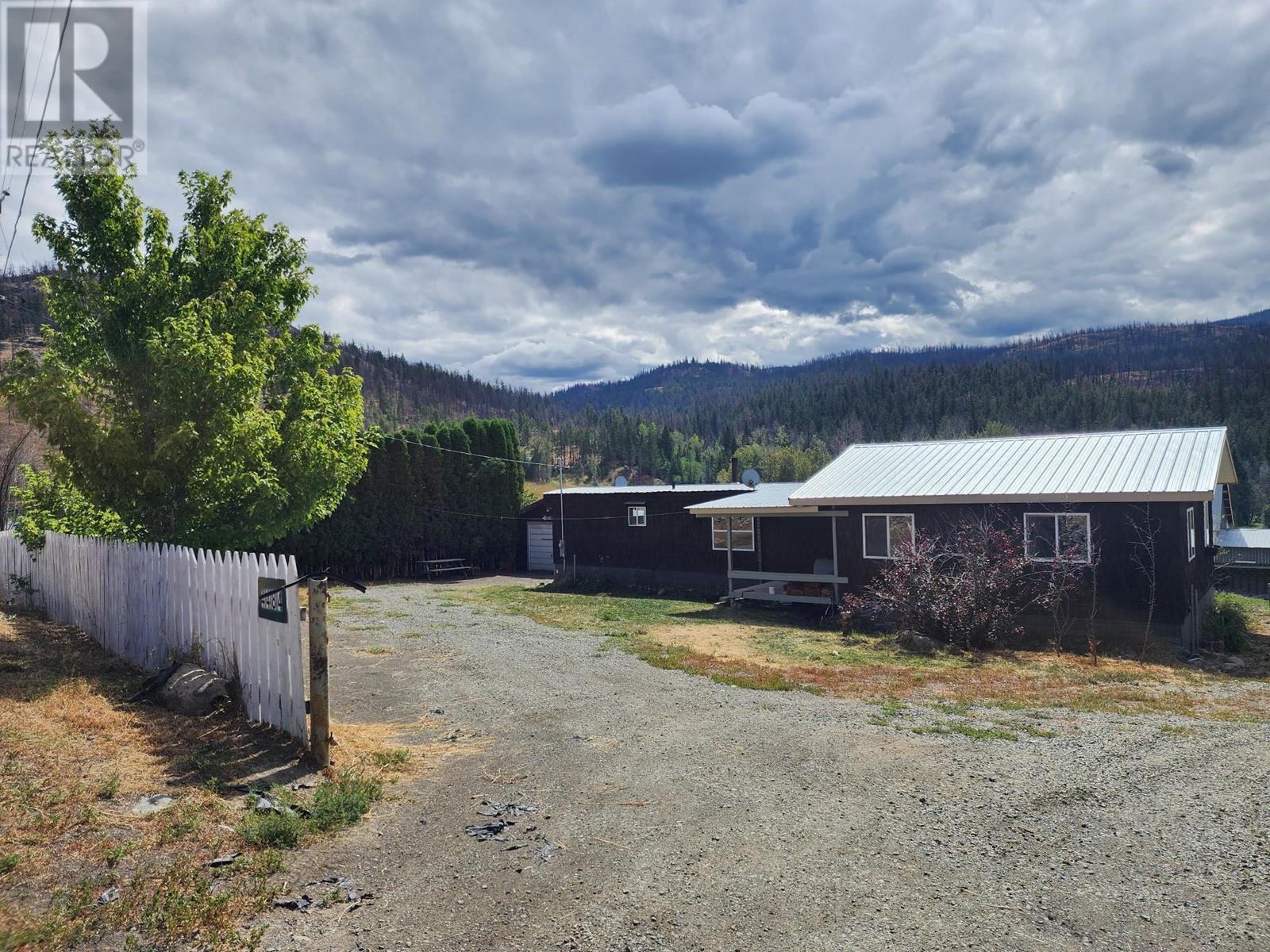 4484 Yd Ranch Road Property Photo