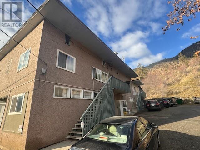 673 Russell Lane Property Photo 3