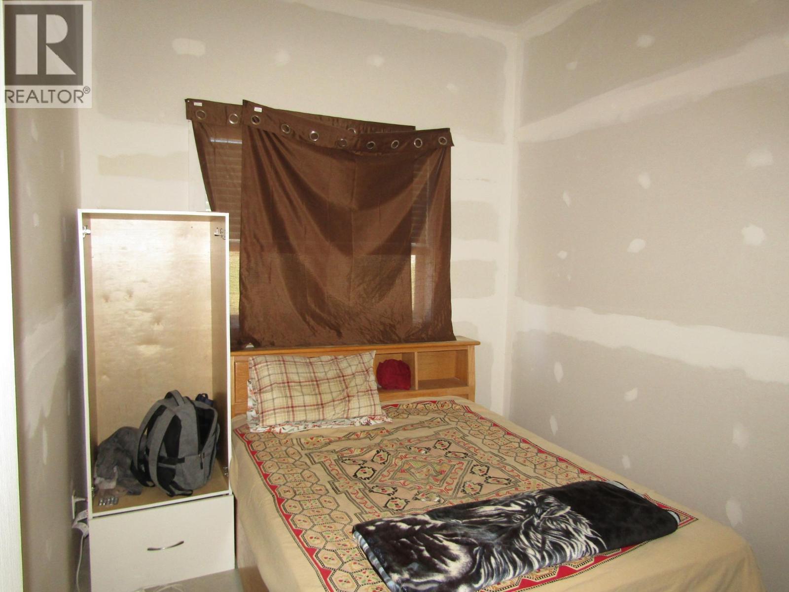 2705 75th Avenue Property Photo 28