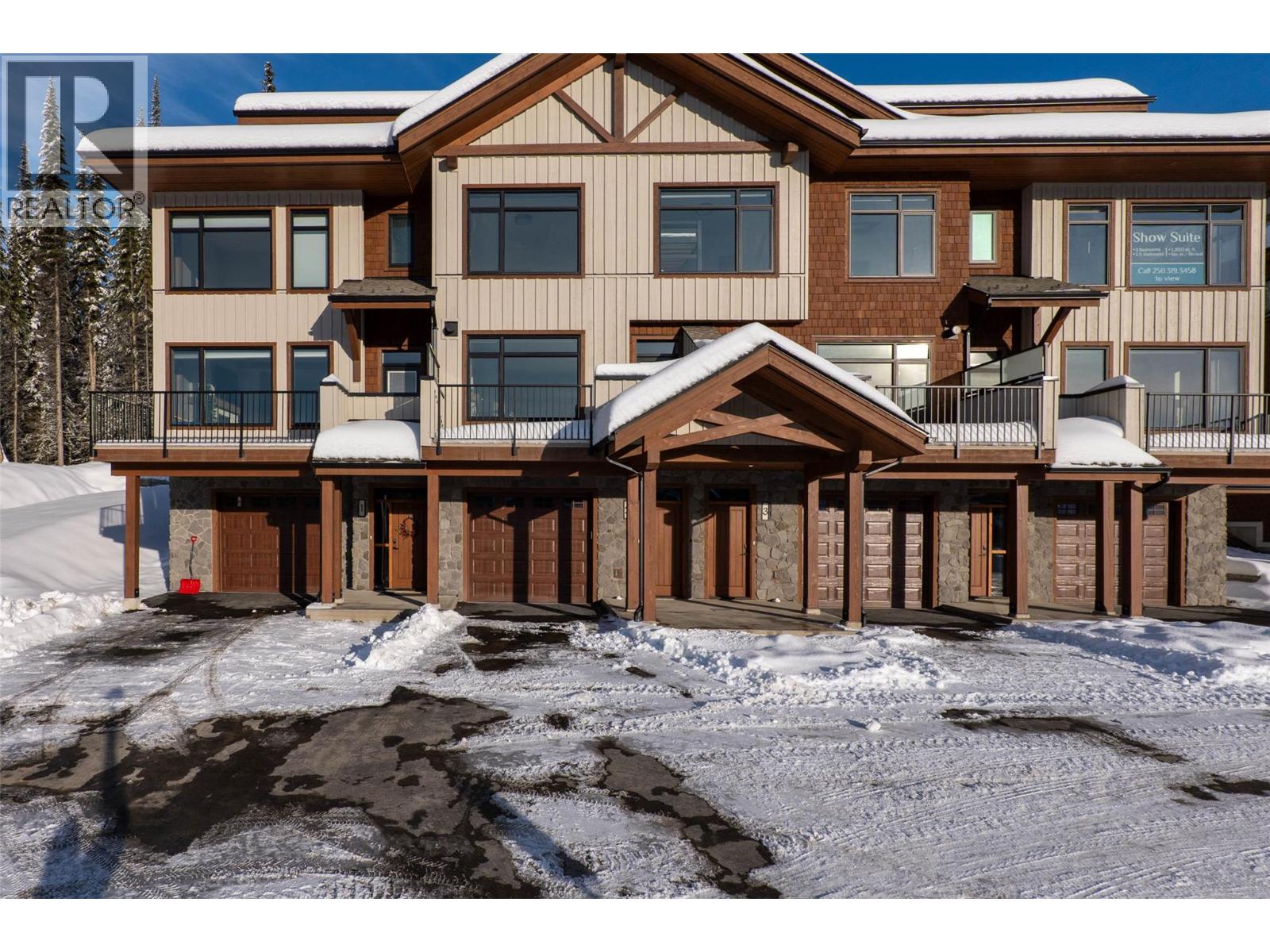 7000 Mcgillivray Lake Drive Unit# 9 Property Photo 2