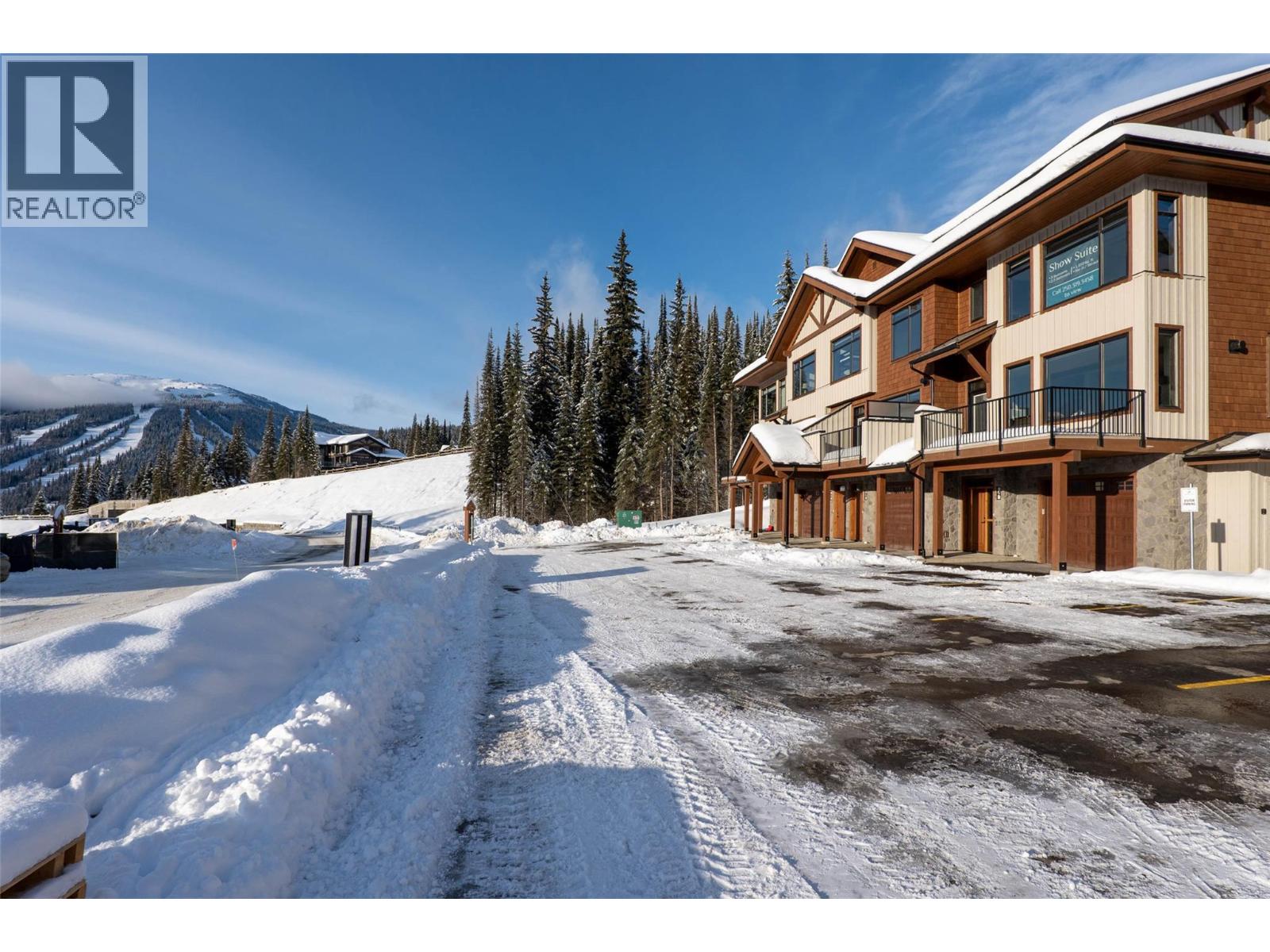 7000 Mcgillivray Lake Drive Unit# 9 Property Photo 3