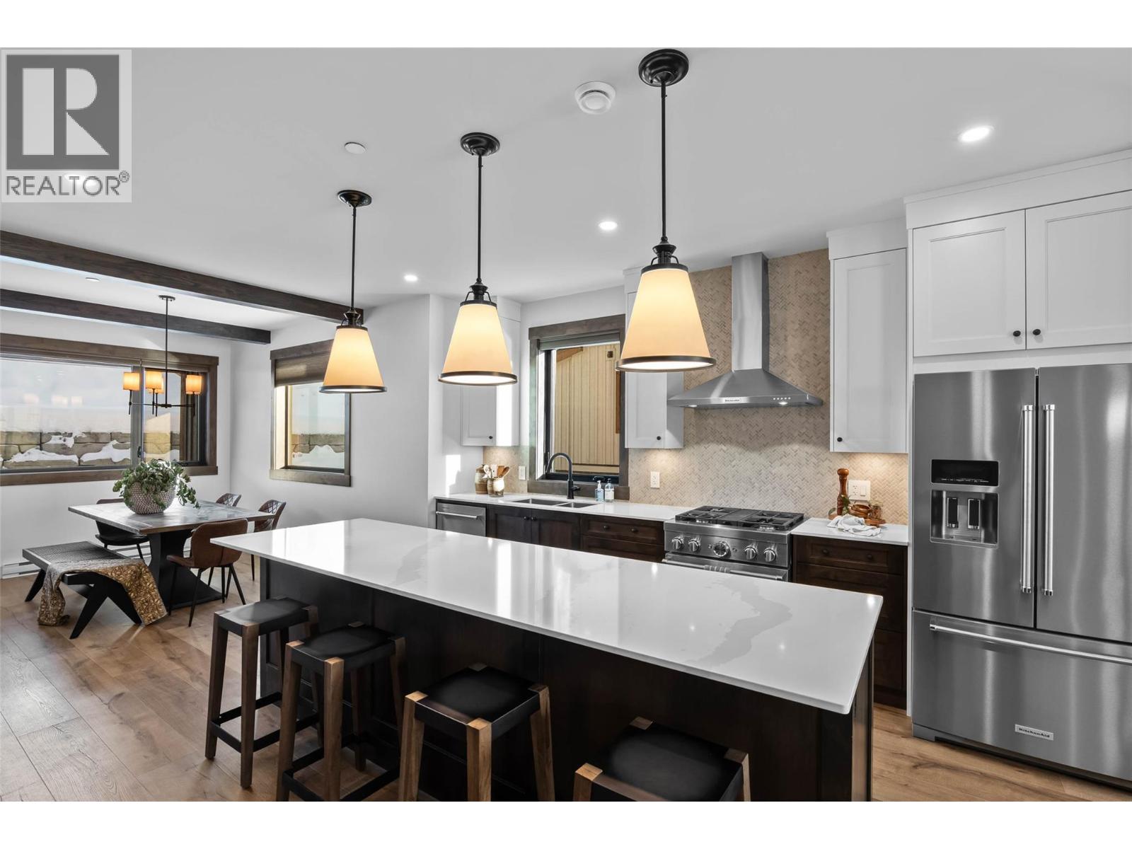 7000 Mcgillivray Lake Drive Unit# 9 Property Photo 16