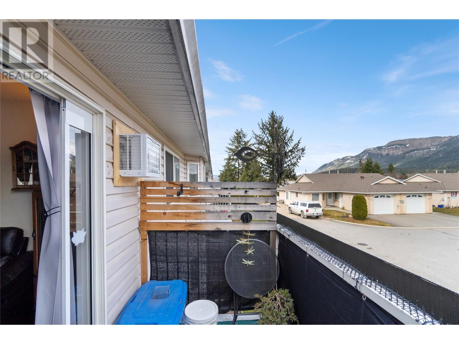 211 Kildonan Avenue Unit# 210 Lot# 10 Property Photo 14