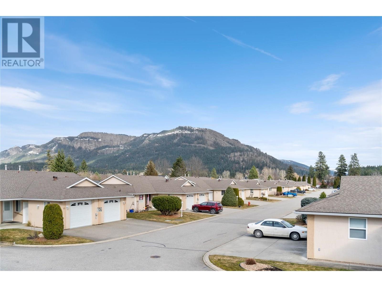 211 Kildonan Avenue Unit# 210 Lot# 10 Property Photo 15