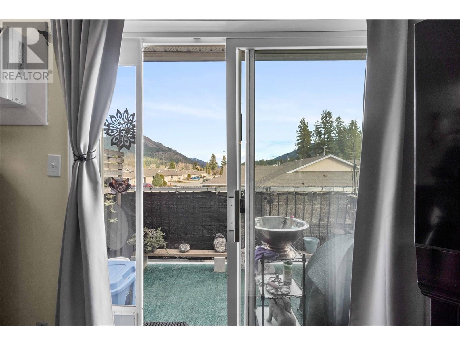 211 Kildonan Avenue Unit# 210 Lot# 10 Property Photo 19