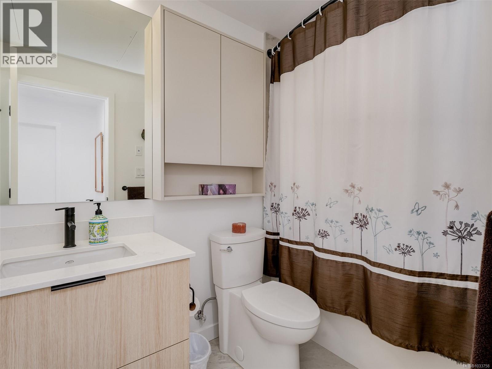 307 3564a Ryder Hesjedal Way Property Photo 16