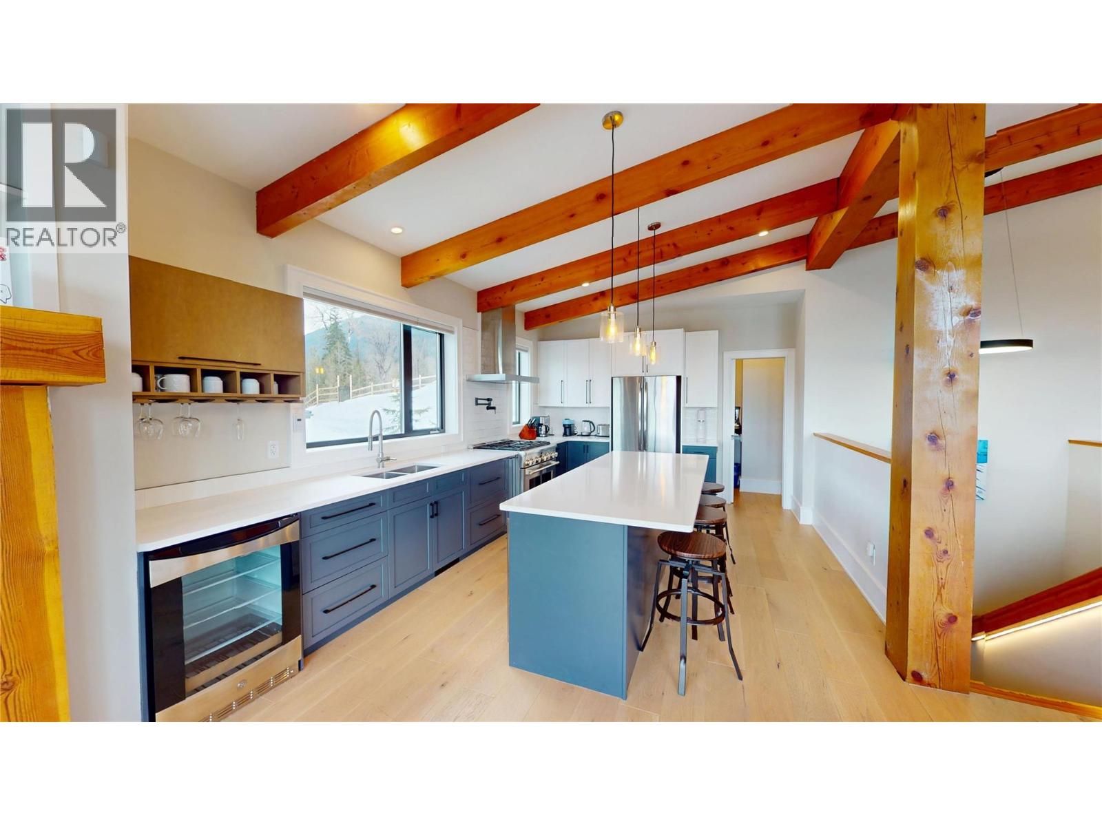 5418 Resort Drive Property Photo 4
