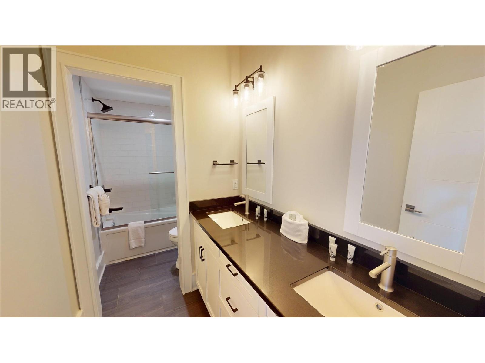 5418 Resort Drive Property Photo 33