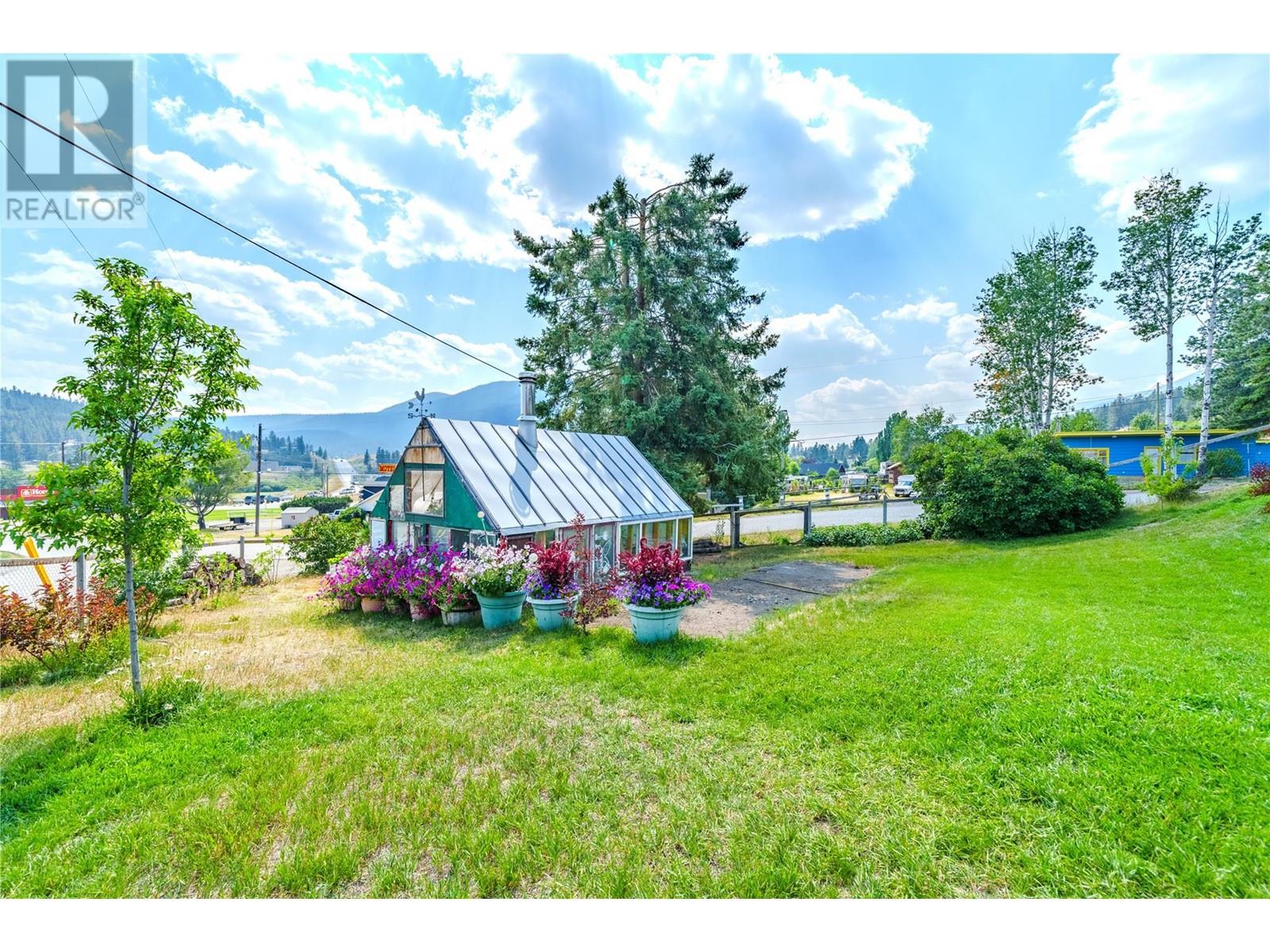 1300 Carson Street Property Photo