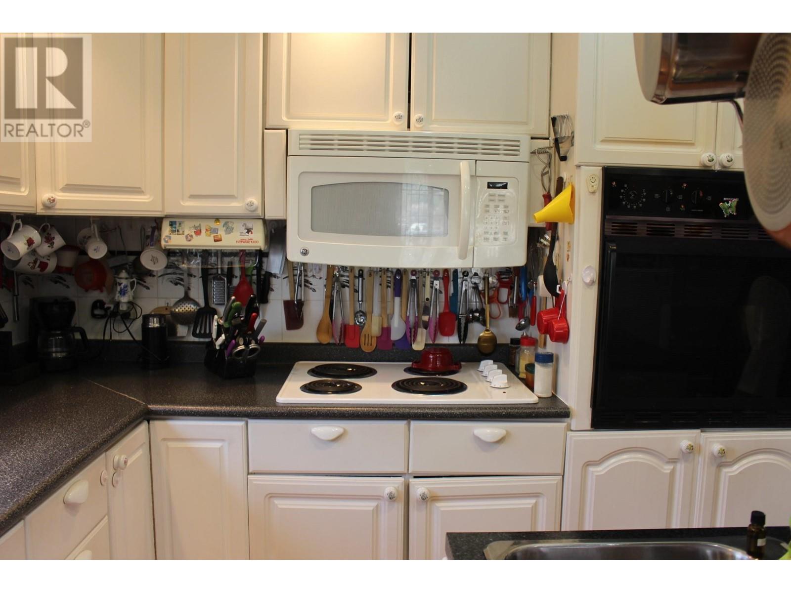 1456 Ash Street Property Photo 7