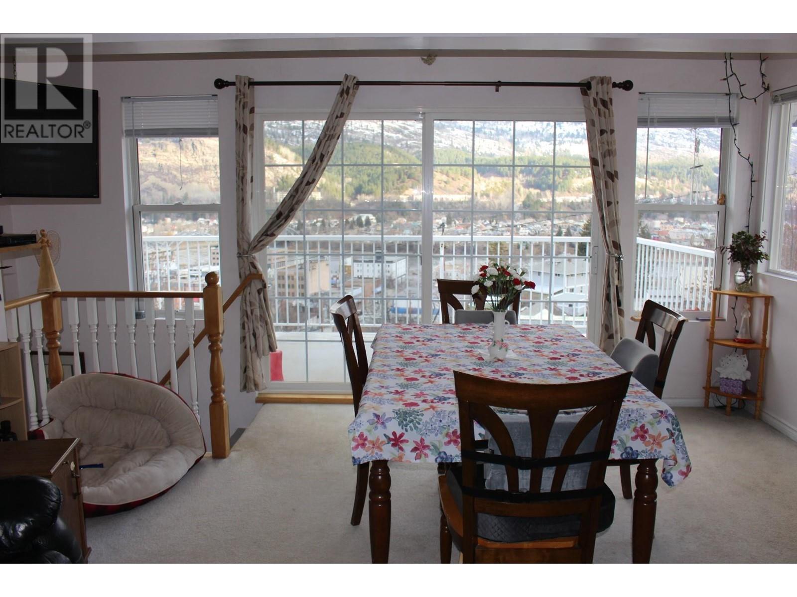 1456 Ash Street Property Photo 12