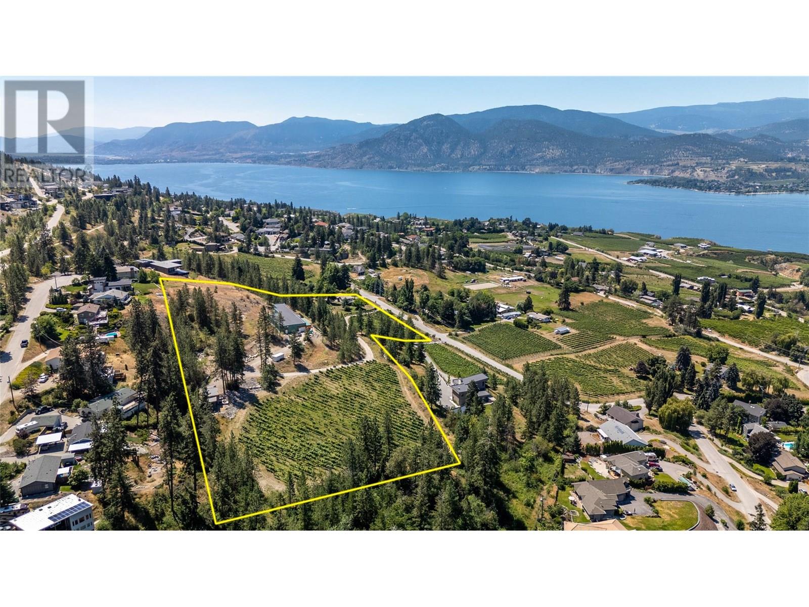 2864 Arawana Road Property Photo