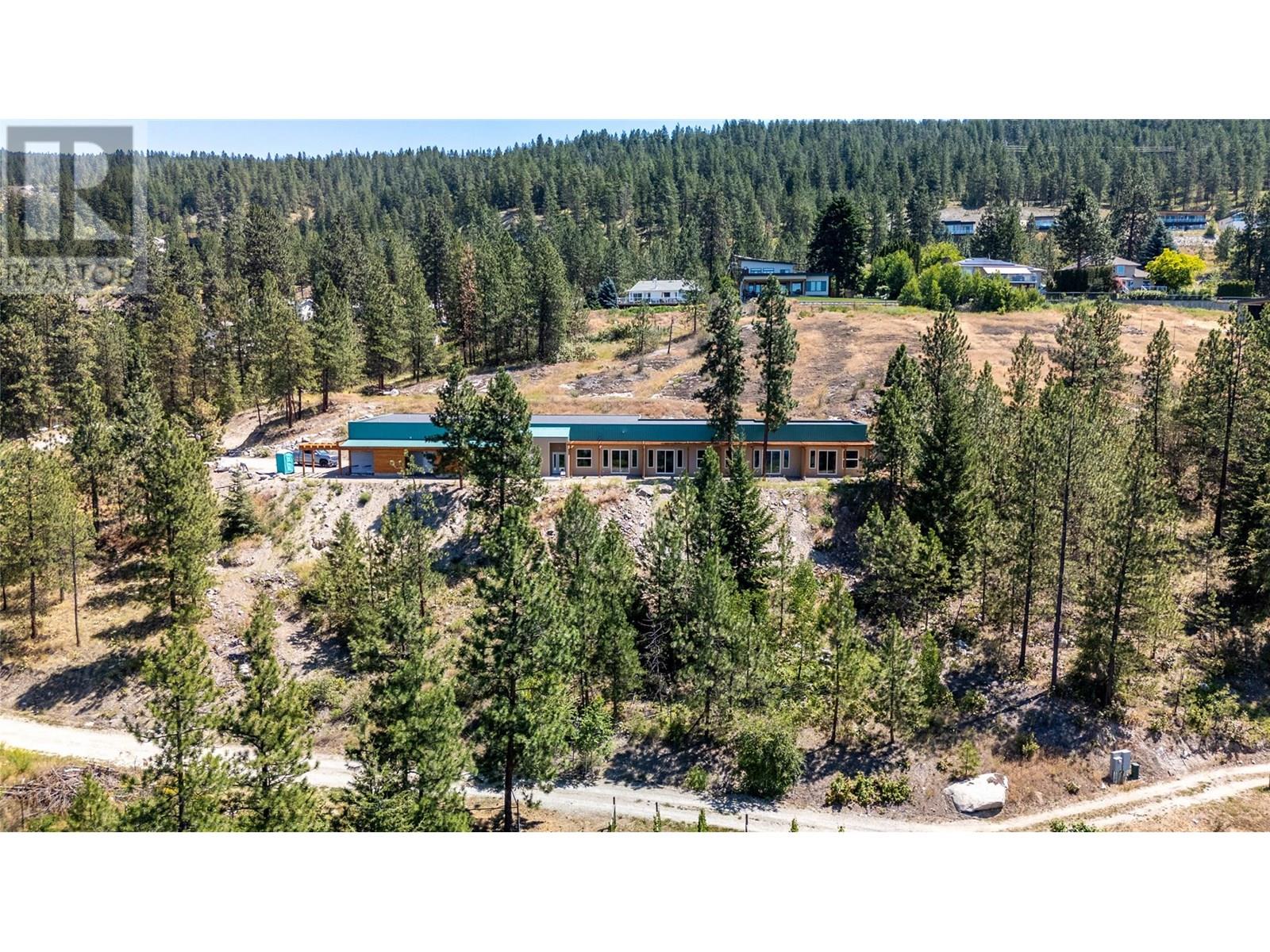 2864 Arawana Road Property Photo 7