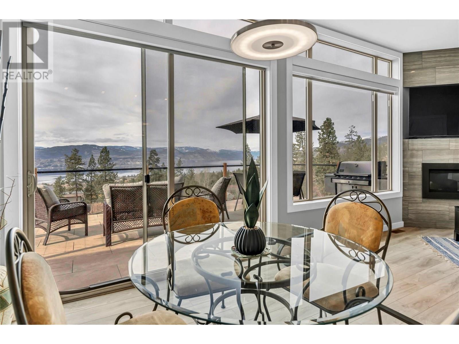 2864 Arawana Road Property Photo 13