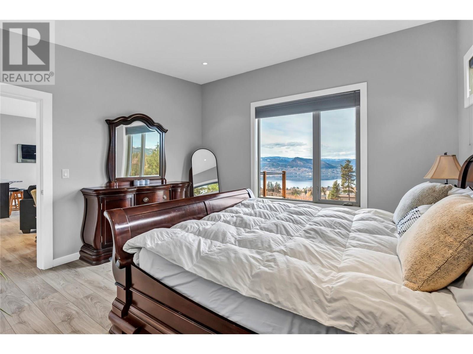 2864 Arawana Road Property Photo 19