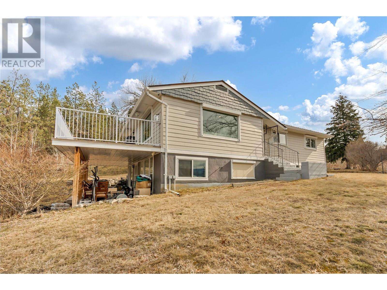 2864 Arawana Road Property Photo 25