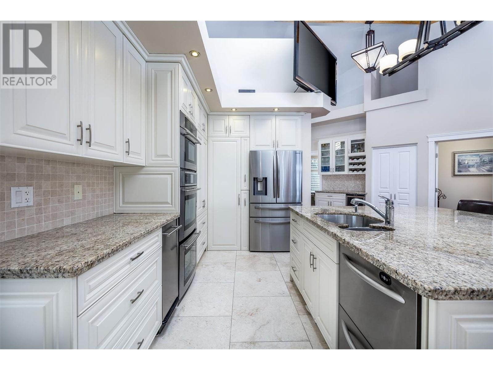 375 Trumpeter Court Property Photo 21