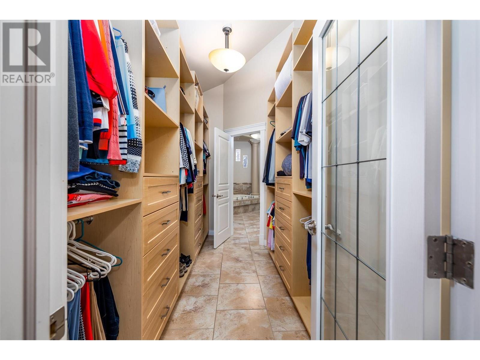 375 Trumpeter Court Property Photo 33