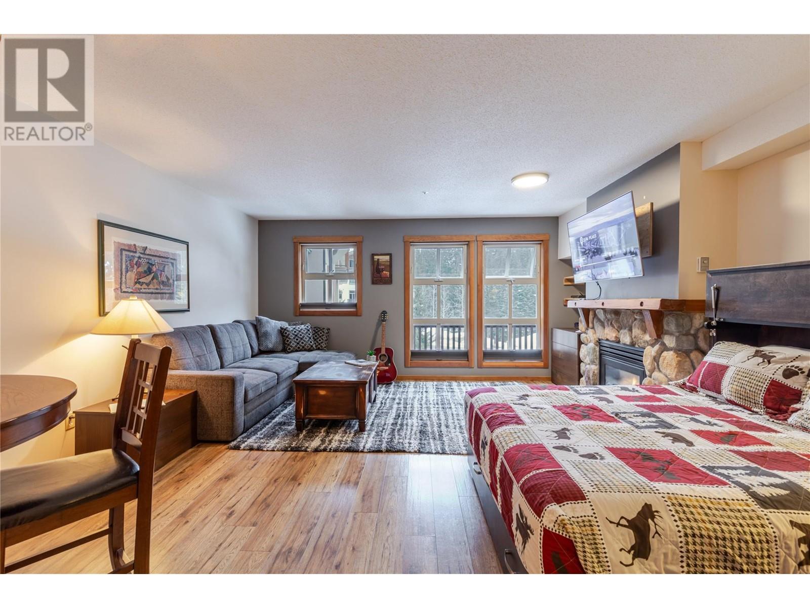 3190 Creekside Way Unit# 323 Property Photo 8