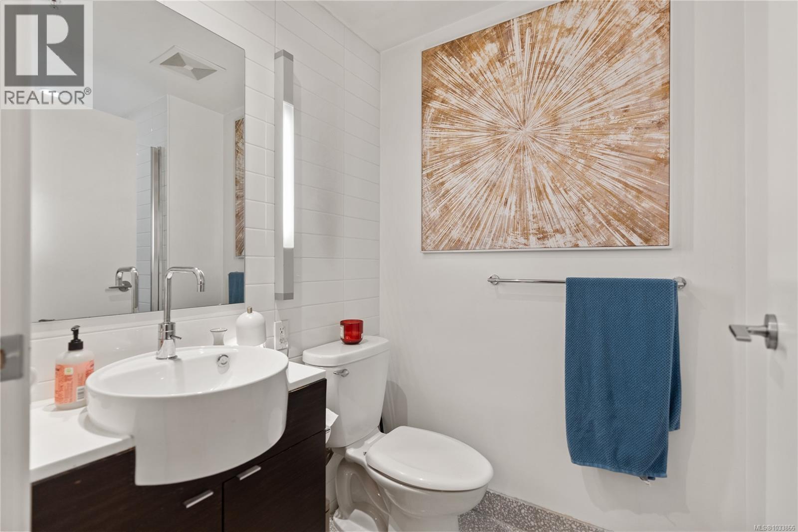 416 770 Fisgard St Property Photo 25