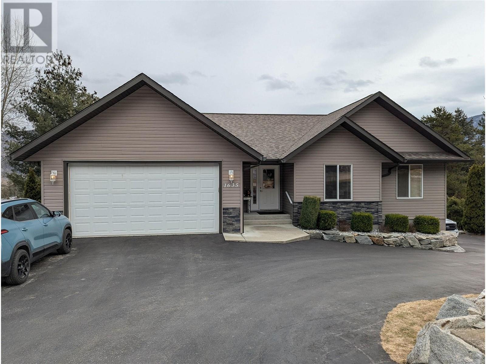 1635 Greystone Place Property Photo